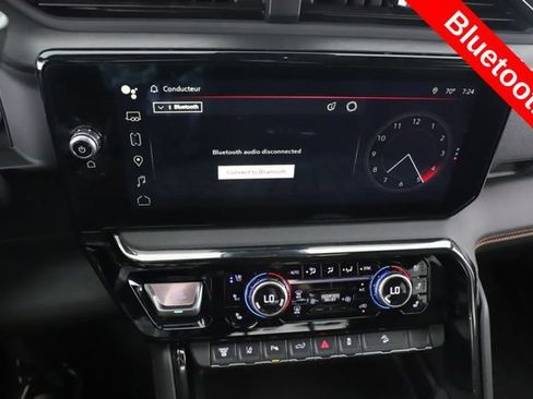 Used 2024 GMC Sierra 2500 AT4 w/ AT4 Premium Plus Package AWD/4WD image 5