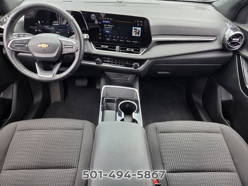 Used 2025 Chevrolet Equinox LT FWD image 12