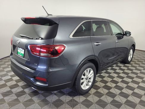 Used 2020 Kia Sorento FWD V6 image 9