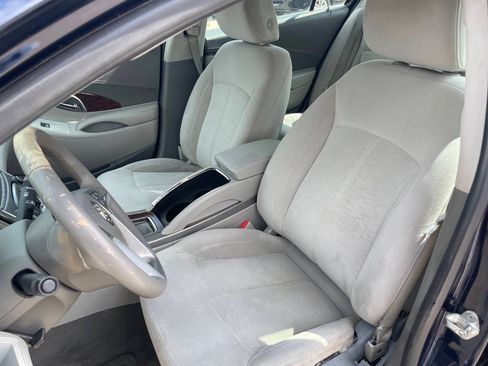 Used 2010 Buick LaCrosse CX FWD image 15