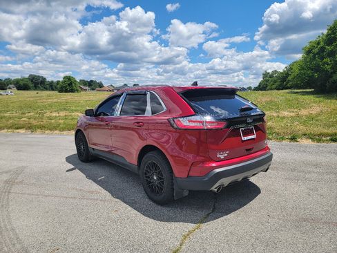 Used 2020 Ford Edge SEL FWD image 6