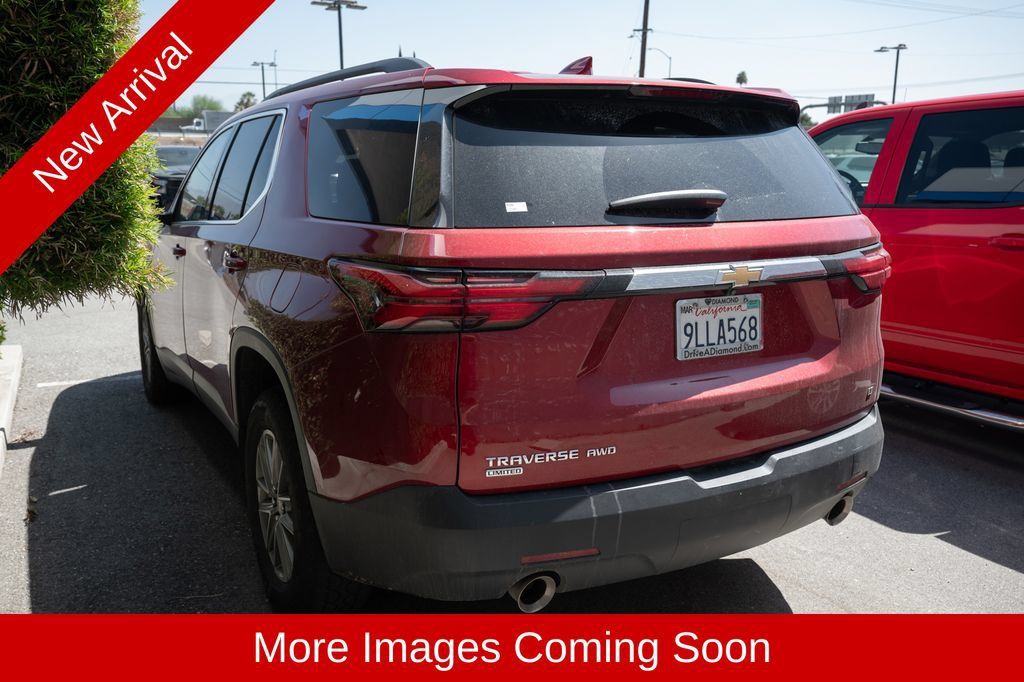 Used 2024 Chevrolet Traverse LT AWD/4WD image 5