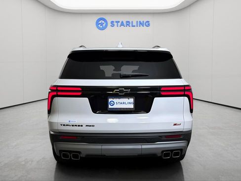 Used 2024 Chevrolet Traverse Z71 AWD/4WD image 7