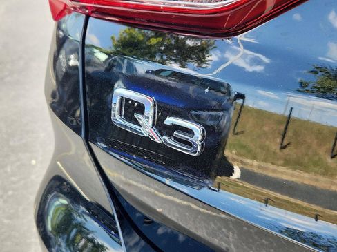 New 2025 Audi Q3 2.0T Premium image 22