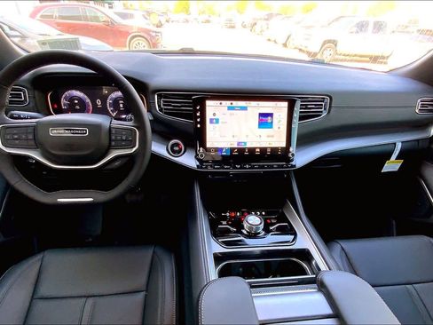 New 2026 Jeep Grand Wagoneer Limited image 5
