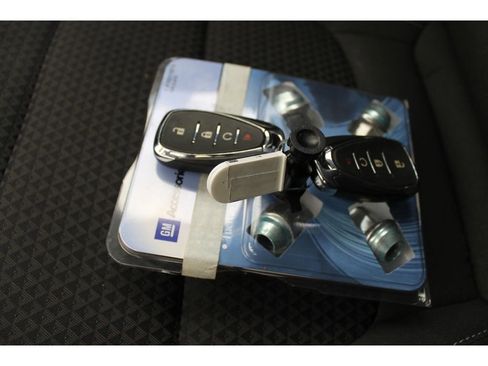 Used 2022 Chevrolet Bolt EUV LT image 30
