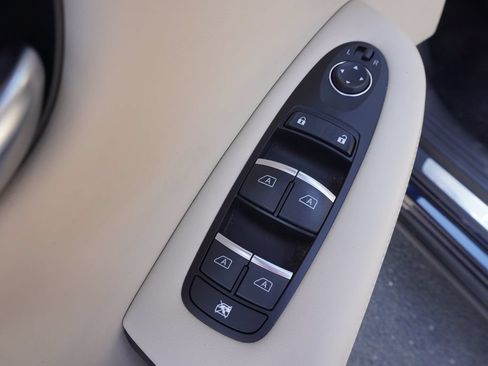 Used 2020 INFINITI QX50 Luxe FWD image 16