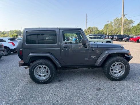 Used 2014 Jeep Wrangler Sahara w/ Connectivity Group AWD/4WD image 4