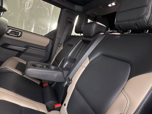 Certified 2024 Ford Bronco Wildtrak image 13