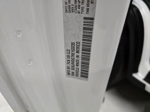 Used 2024 RAM ProMaster 2500 w/ Convenience Group image 14