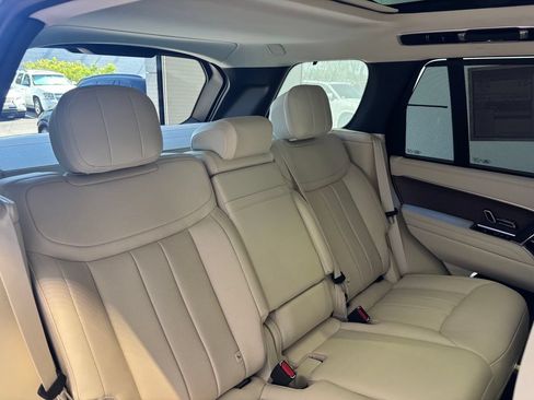 New 2026 Land Rover Range Rover SE AWD/4WD image 15