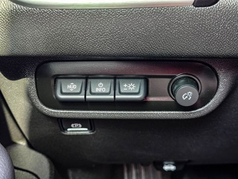 Certified 2022 GMC Terrain SLT w/ Infotainment Package II FWD image 32