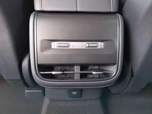 New 2026 Lincoln Nautilus Reserve w/ Jet Appearance Package image 34