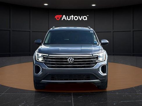 Used 2025 Volkswagen Atlas SE AWD/4WD image 8