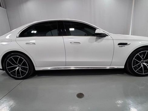 Certified 2025 Mercedes-Benz E 53 AMG e 4MATIC Sedan image 5