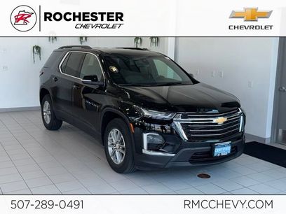 Used 2023 Chevrolet Traverse LT