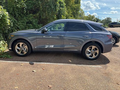 Used 2026 Genesis GV70 2.5T AWD/4WD image 2