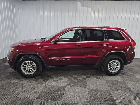 Used 2018 Jeep Grand Cherokee Laredo AWD/4WD image 5
