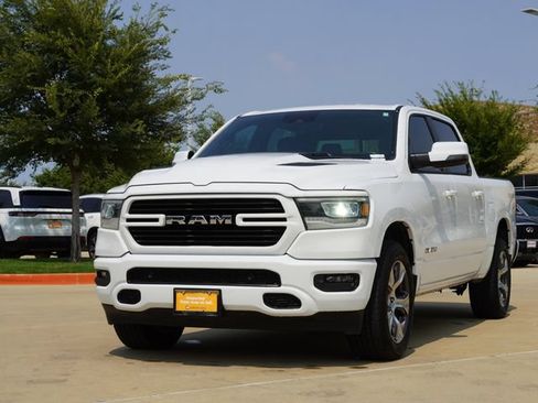 Used 2023 RAM 1500 Laramie AWD/4WD image 3