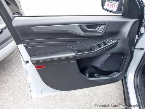 Used 2025 Ford Escape Active FWD image 18