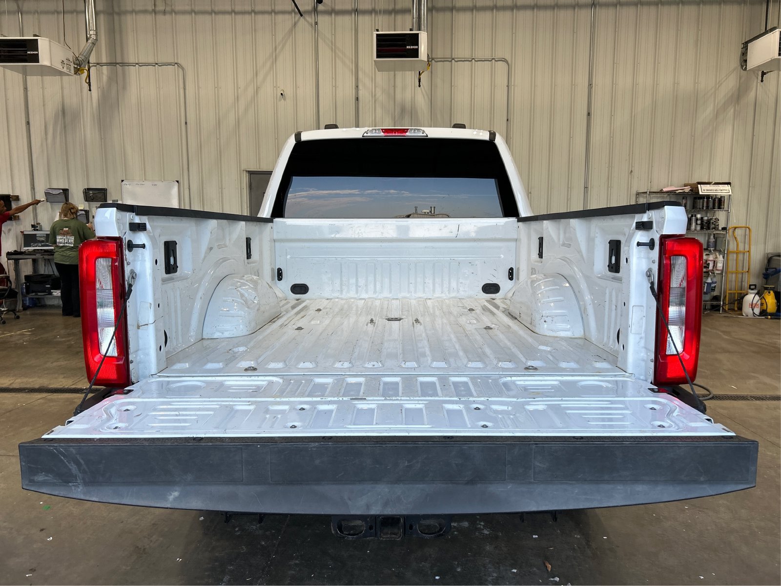 Used 2023 Ford F250 XLT w/ FX4 Off-Road Package AWD/4WD image 22