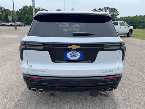 New 2026 Chevrolet Traverse High Country FWD image 4