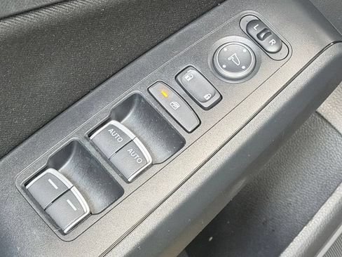 Used 2023 Honda Civic Sport image 11
