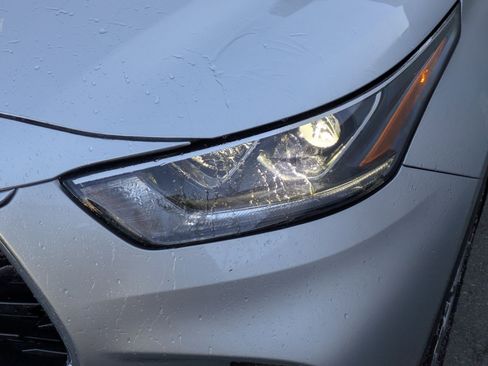 Used 2023 Toyota Highlander Limited image 10