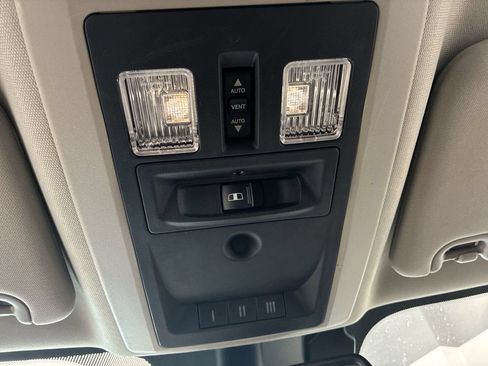 Used 2014 RAM 1500 Limited AWD/4WD image 27