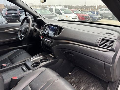 Certified 2022 Honda Pilot TrailSport image 23