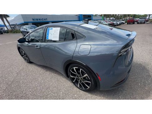 Used 2025 Toyota Prius Plug-In Hybrid FWD image 4