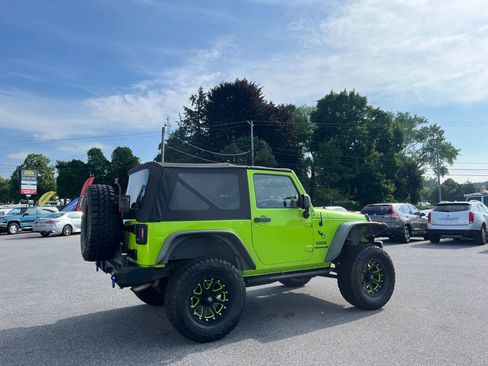 Used 2013 Jeep Wrangler Sport AWD/4WD image 4