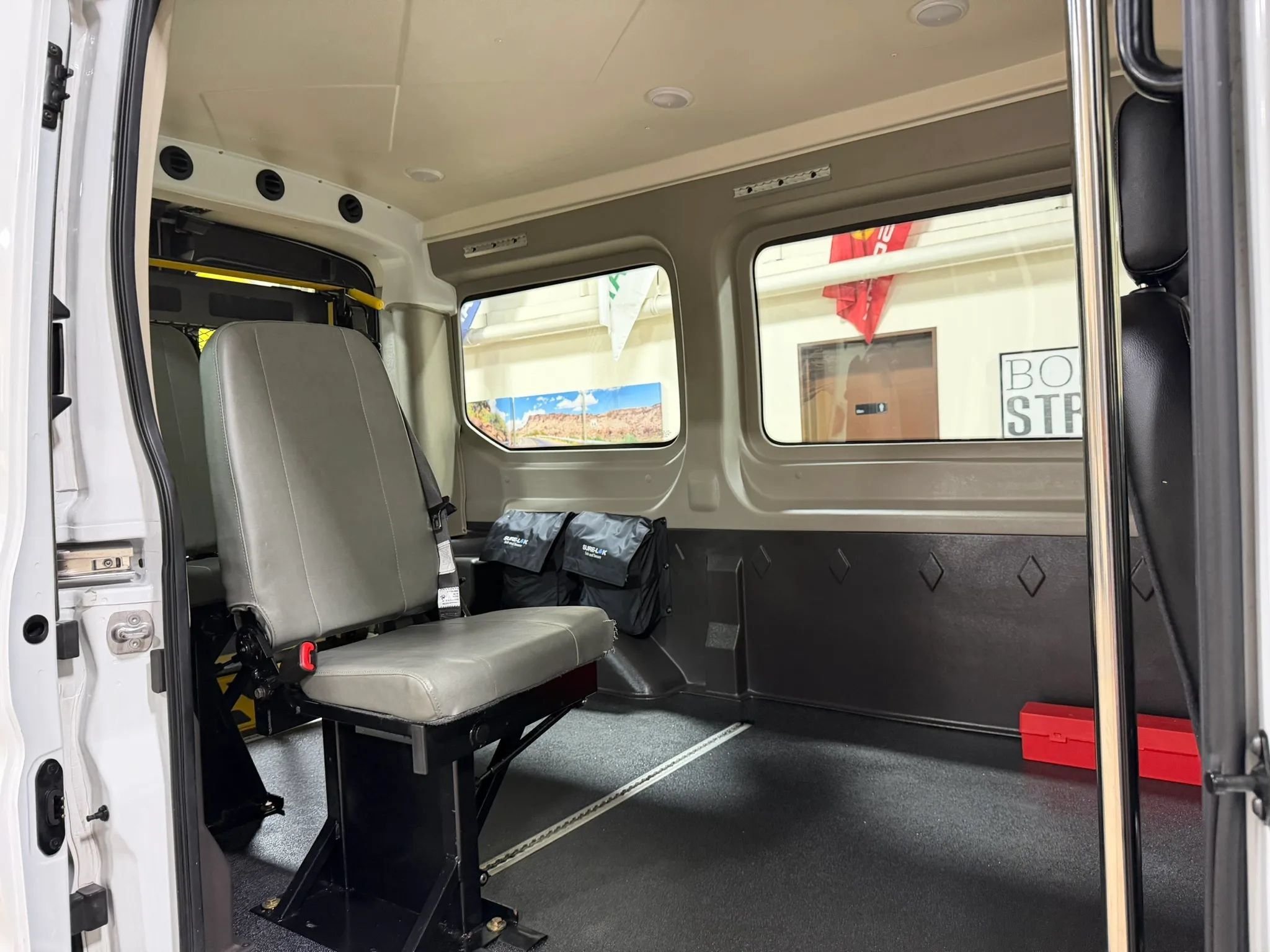 Used 2020 Ford Transit 150 Medium Roof RWD image 28