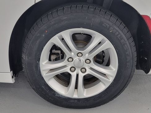 Used 2022 Dodge Charger SXT RWD image 11