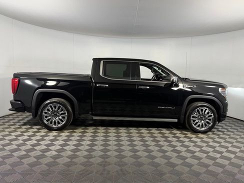 Used 2025 GMC Sierra 1500 Denali Ultimate AWD/4WD image 5