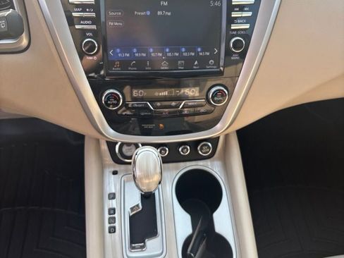 Used 2016 Nissan Murano Platinum w/ Platinum Technology Package FWD image 17
