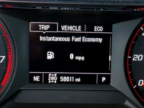 Used 2023 Chevrolet TrailBlazer RS w/ Convenience Package AWD/4WD image 31