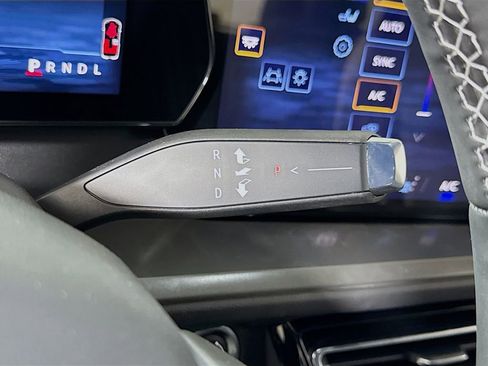 New 2026 Chevrolet Traverse LT w/ Midnight/Sport Edition image 11