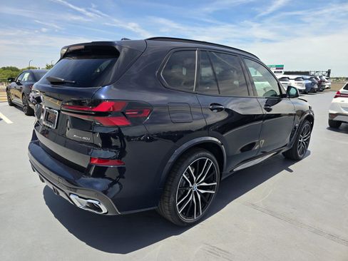 New 2026 BMW X5 xDrive40i w/ M Sport Package AWD/4WD image 2