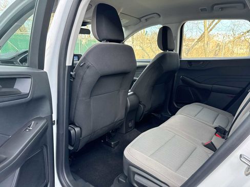 Used 2022 Ford Escape S image 12