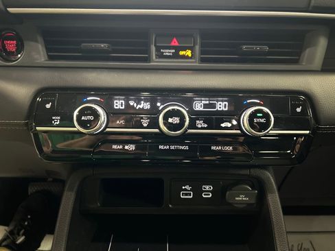 Used 2024 Honda Pilot EX-L image 17
