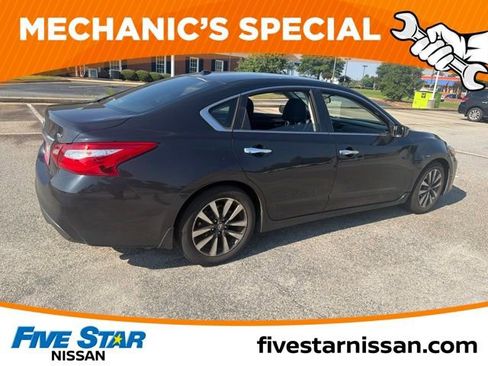 Used 2017 Nissan Altima 2.5 SV FWD image 9