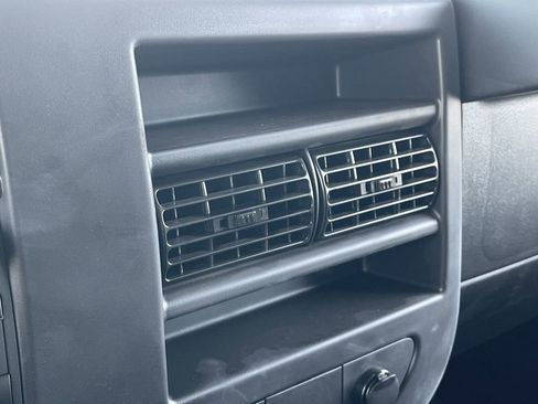New 2025 GMC Savana 2500 Extended w/ Driver Convenience Package RWD image 21