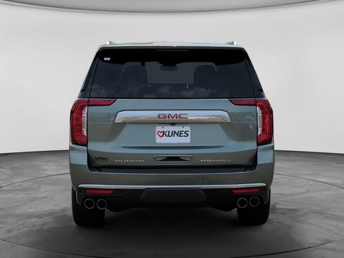 Used 2023 GMC Yukon XL Denali AWD/4WD image 9