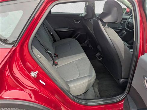 Used 2025 Kia K4 FWD image 17