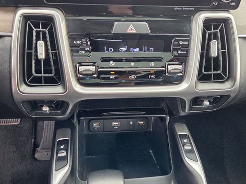Used 2023 Kia Sorento X-Line EX AWD/4WD image 21