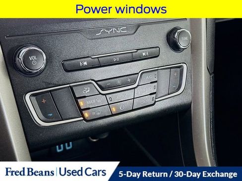 Certified 2020 Ford Fusion SE image 19