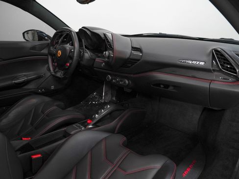 Used 2017 Ferrari 488 GTB RWD image 29