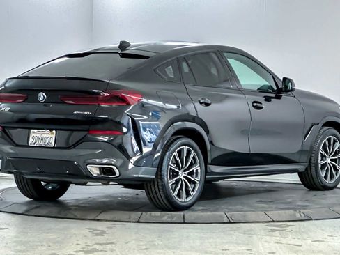 Used 2023 BMW X6 xDrive40i w/ M Sport Package image 2
