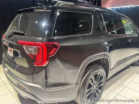 Used 2023 GMC Acadia SLE w/ Elevation Edition FWD image 10